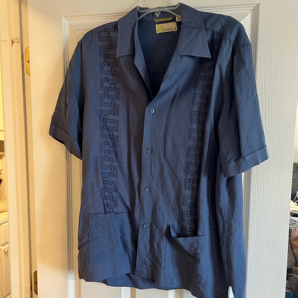 Cubavera Blue Shirt. Size M.